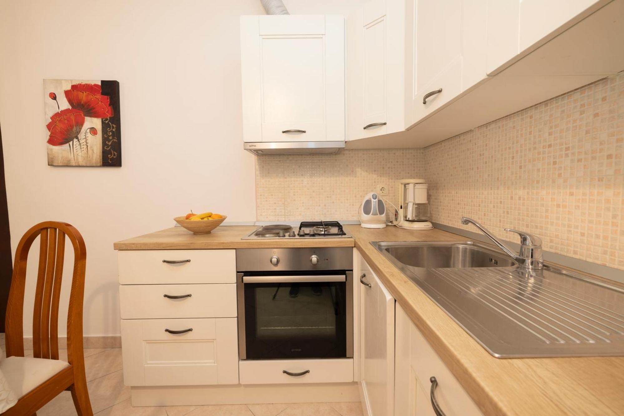 Apartments Bose Makarska Esterno foto