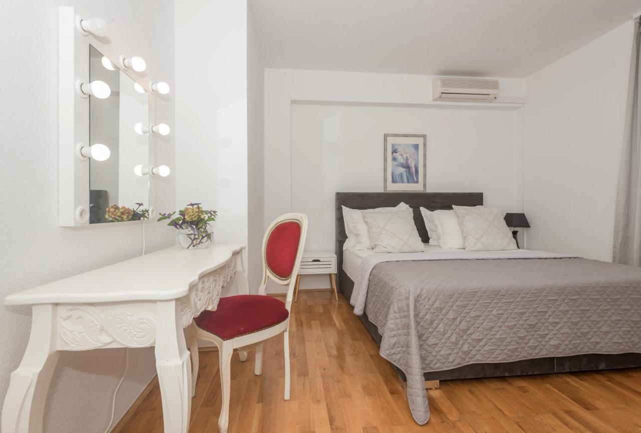 Apartments Bose Makarska Esterno foto