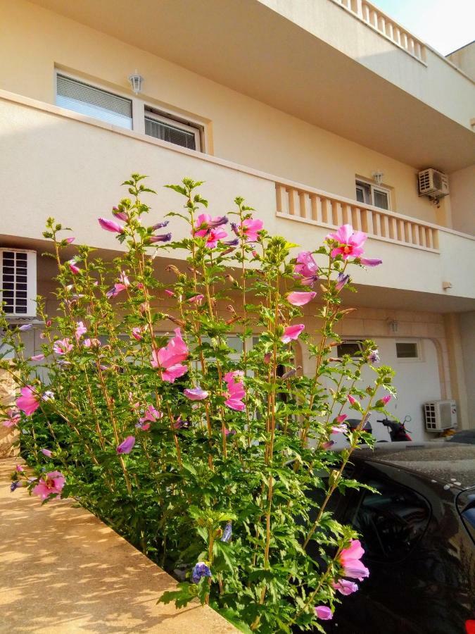 Apartments Bose Makarska Esterno foto